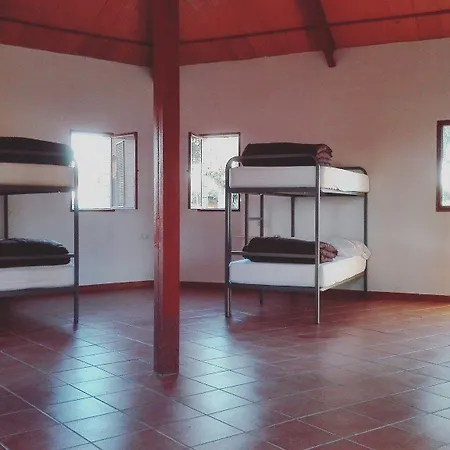 Hostel Turistico De Cornalvo Trujillanos