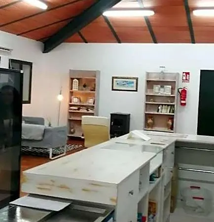 旅馆 Turistico De Cornalvo *