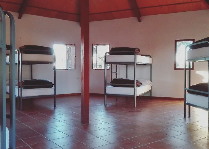 Hostel Turistico De Cornalvo Trujillanos